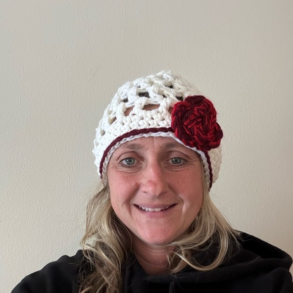 Handmade White Crochet Beanie with Red Flower - Picture 4 of 6